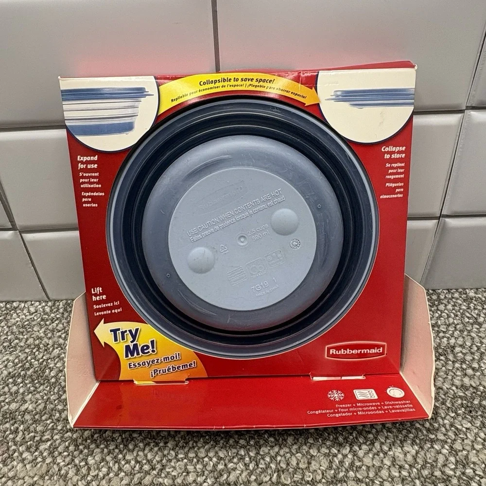 Rubbermaid COLLAPSIBLE 2.5 Cup‎ Food Storage Container Discontinued Hard To Find